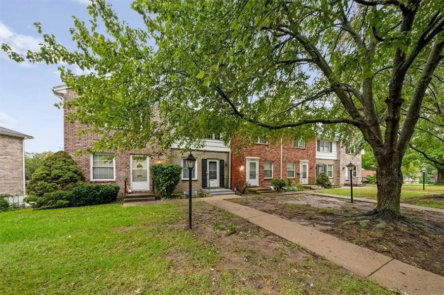 8727 Sycamore Avenue, Kansas City, MO 64138 - #2