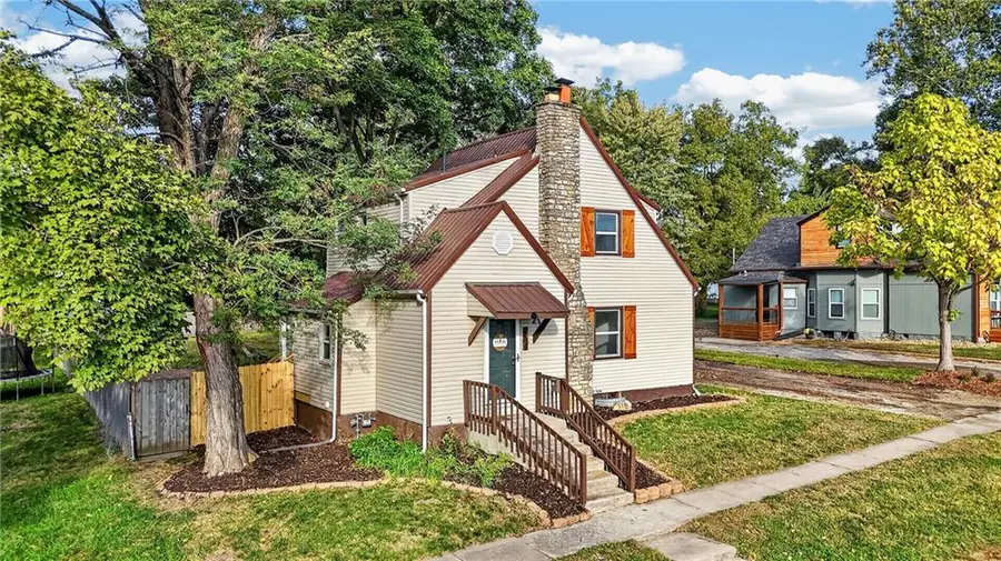 219 S Front Street, Pleasant Hill, MO 64080 - #2
