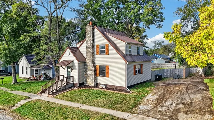 219 S Front Street, Pleasant Hill, MO 64080 - #3