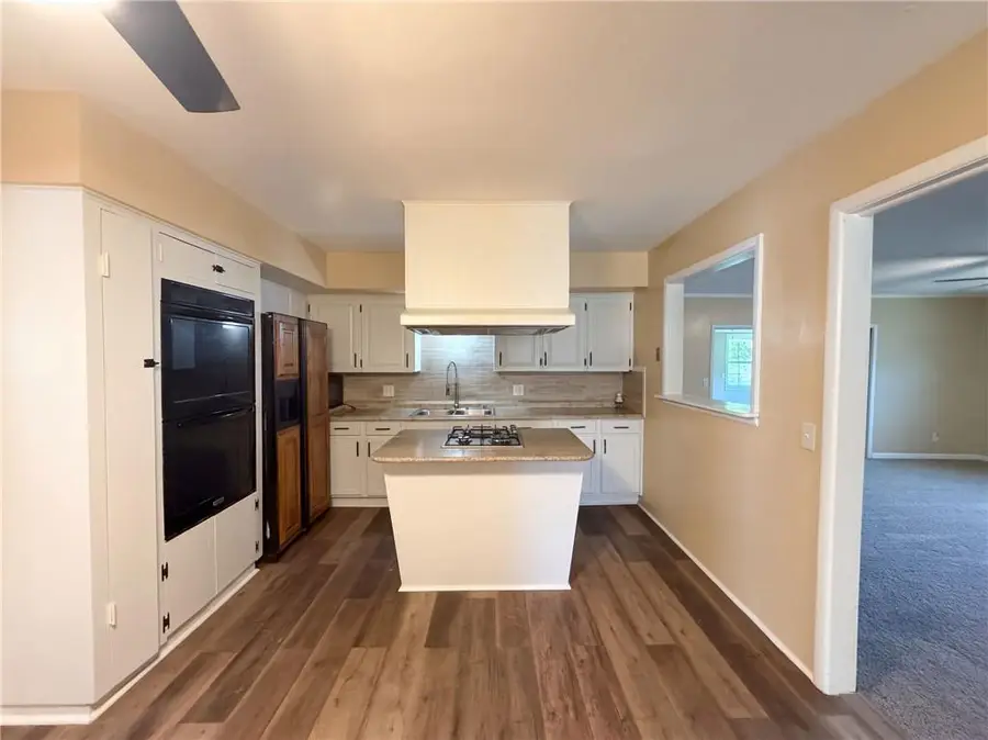 602 W 101st Street, Kansas City, MO 64114 - #2