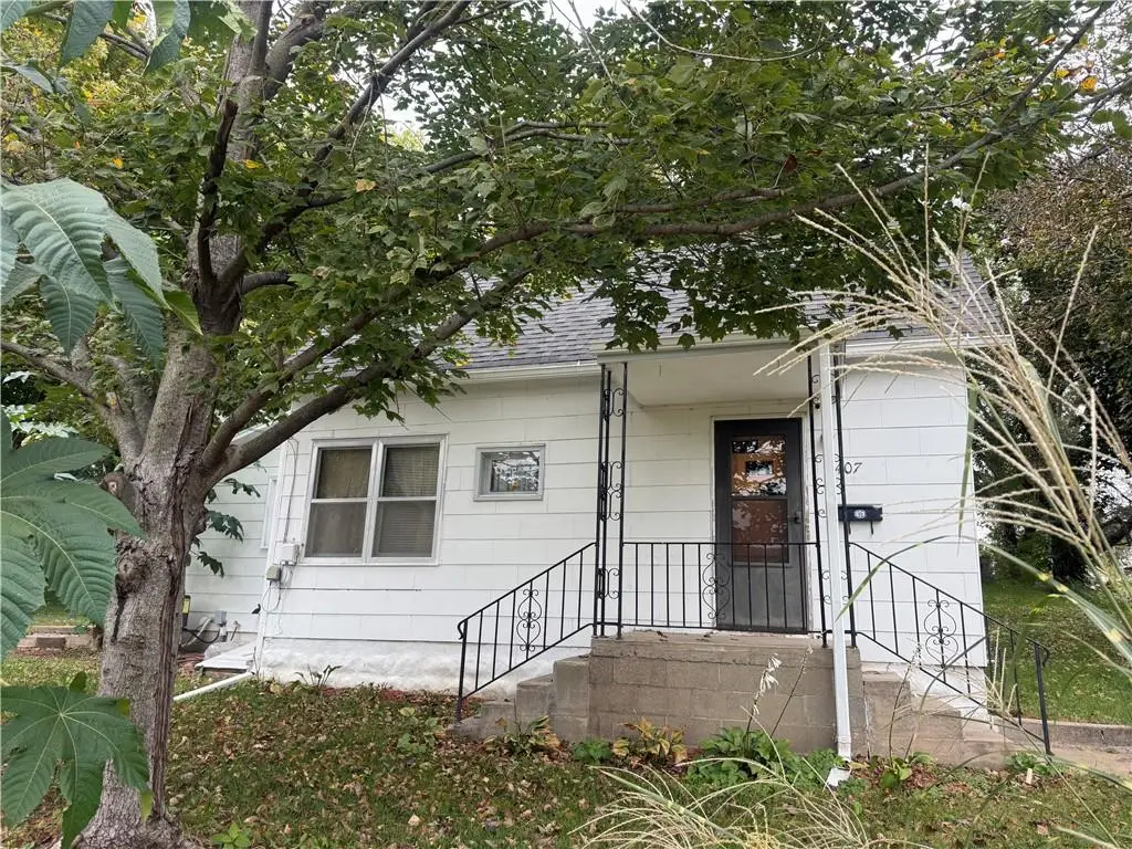 407 E 4th Street, Mound City, MO 64470 - #1
