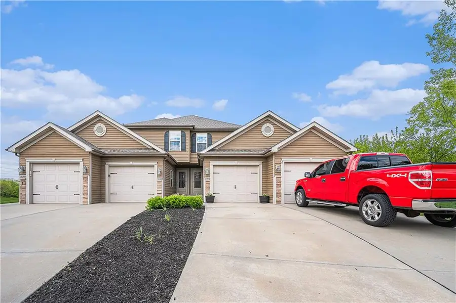 11684 N Ewing Avenue, Kansas City, MO 64156 - #2