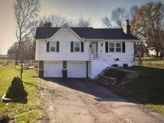 919 Ne 114th Street, Kansas City, MO 64155 - #1