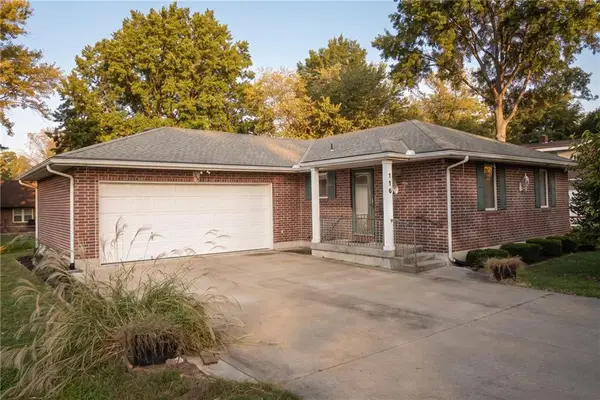 116 Sibley Street, Buckner, MO 64016