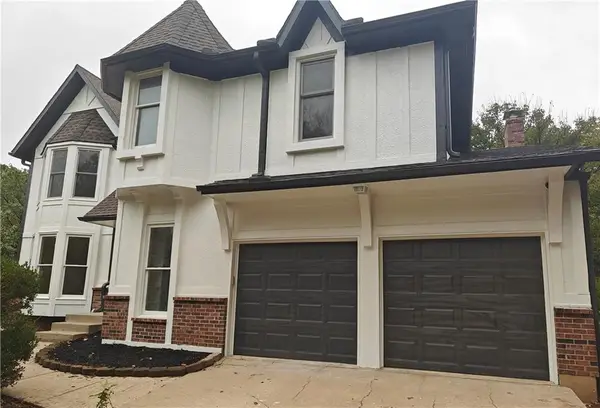 8206 Alden Street, Lenexa, KS 66215