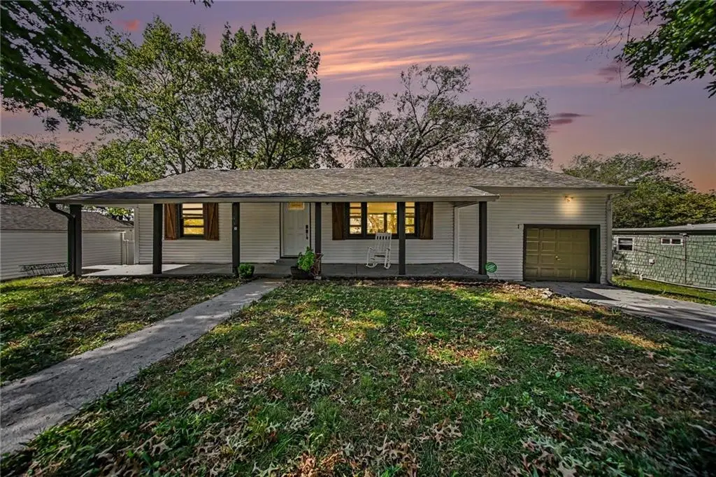 7844 Smalley Avenue, Kansas City, MO 64138 - #1