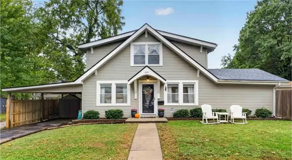 7827 Main Street, Kansas City, MO 64114