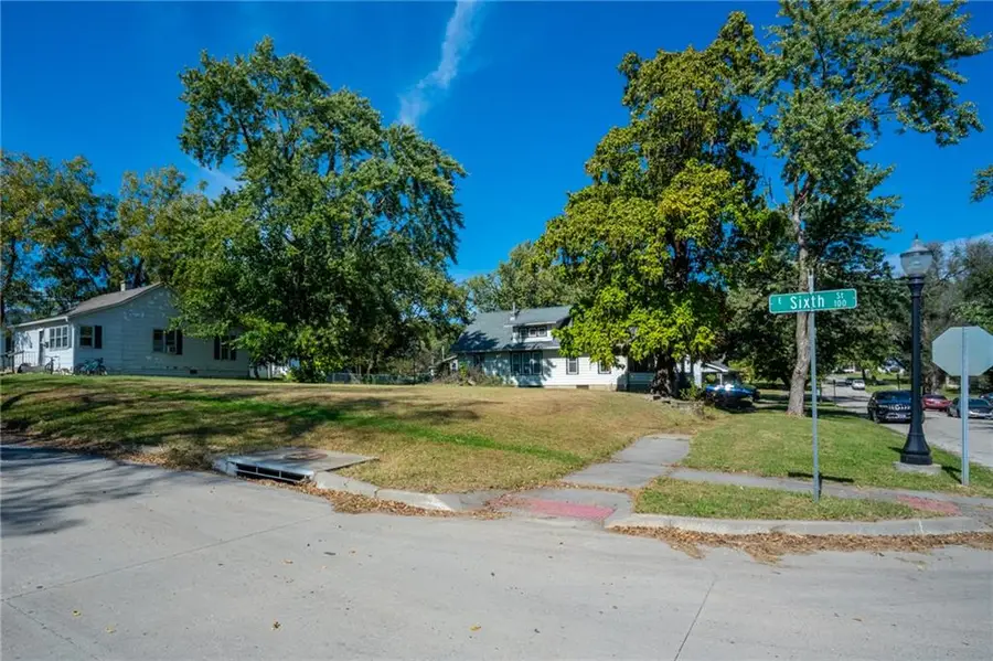 601 N Main Street, Cameron, MO 64429 - #3