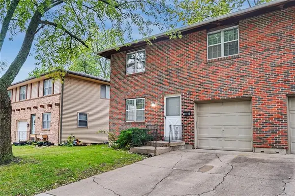 9734 Hadley Drive, Overland Park, KS 66212