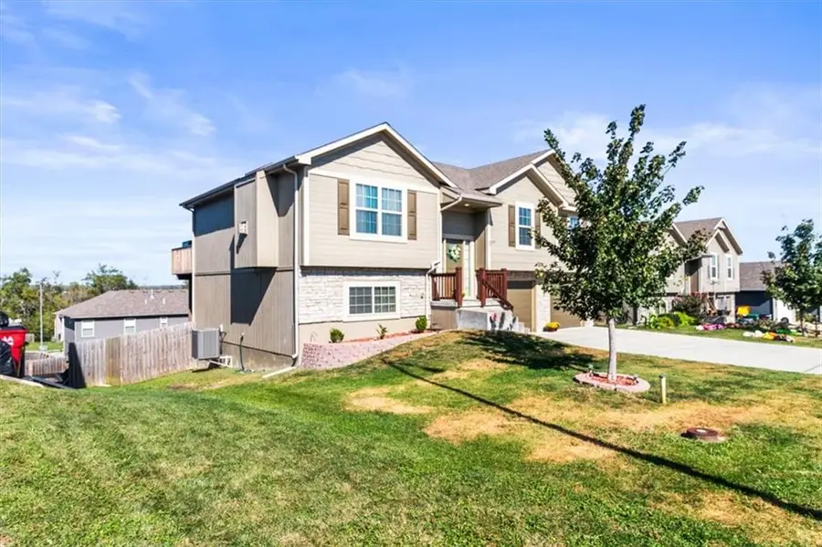 1252 NW High View Drive, Grain Valley, MO 64029 - #2