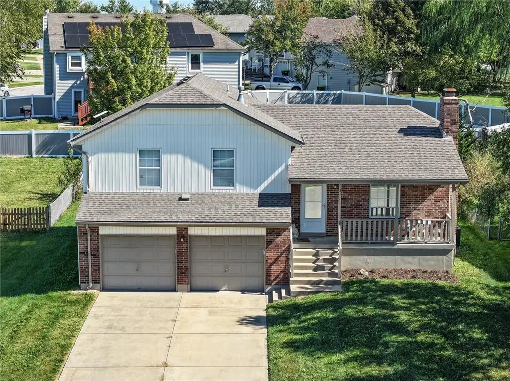 311 W Apple Valley Parkway, Belton, MO 64012 - #1