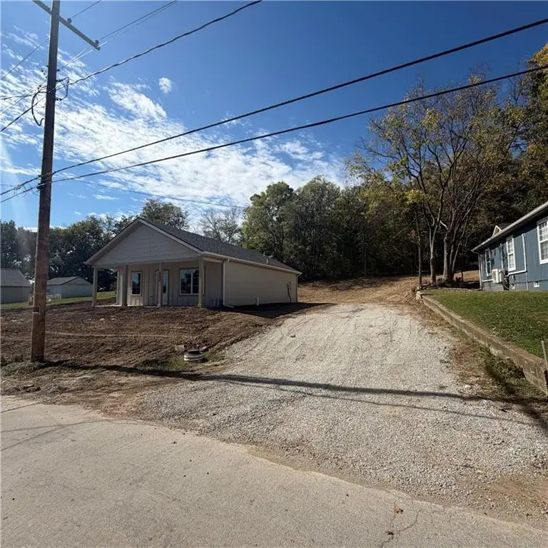 552 S Whitmer Street, Richmond, MO 64085 - #2