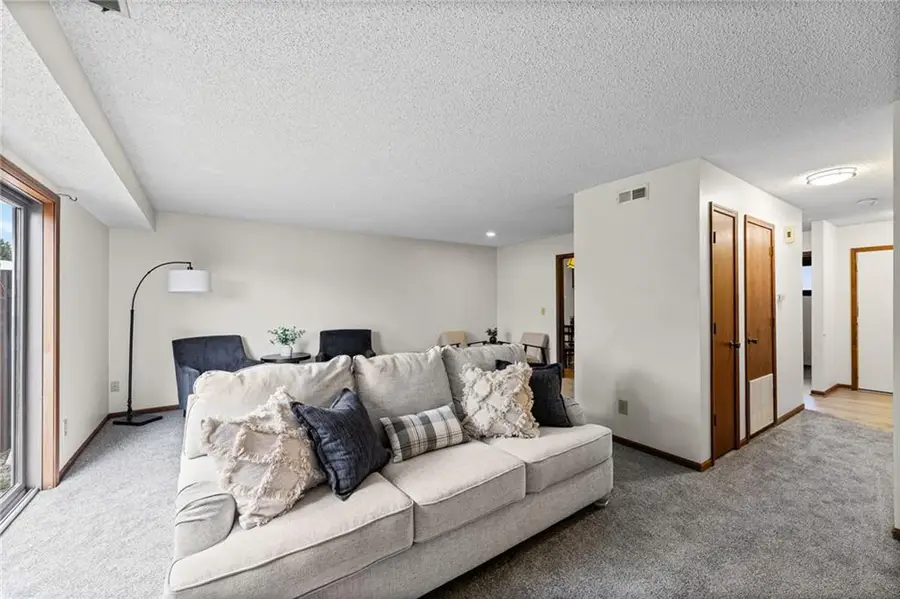 1104 Jeff Circle, Paola, KS 66071 - #3