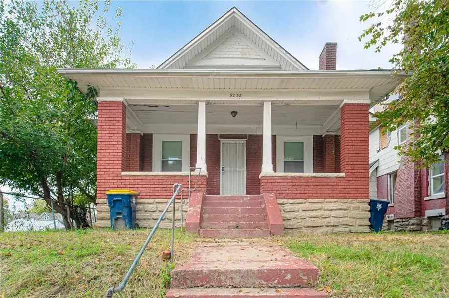 3238 Wabash Avenue, Kansas City, MO 64109 - #2