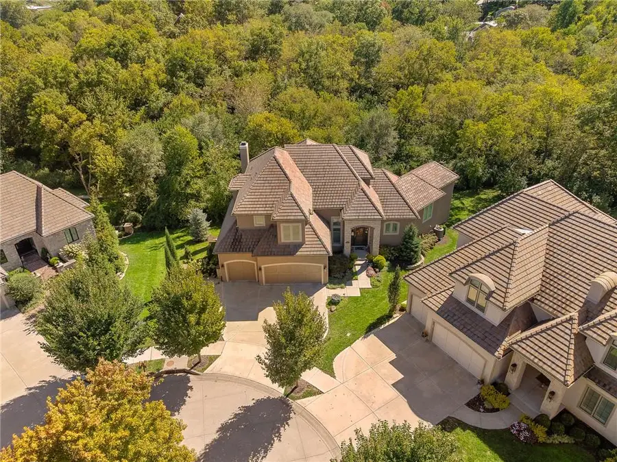 2181 W 89th Place, Leawood, KS 66206 - #3