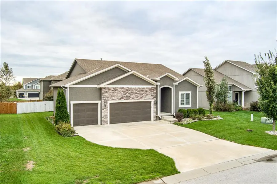 108 SW Ayden Lane, Blue Springs, MO 64064 - #2