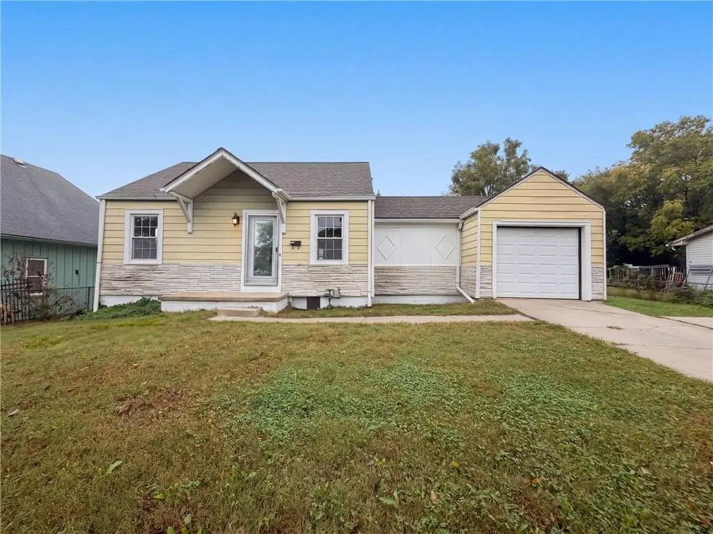 10308 E 39th Street, Kansas City, MO 64133 - #1