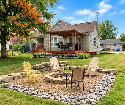 111 S Pine Street, Gallatin, MO 64640 - #1