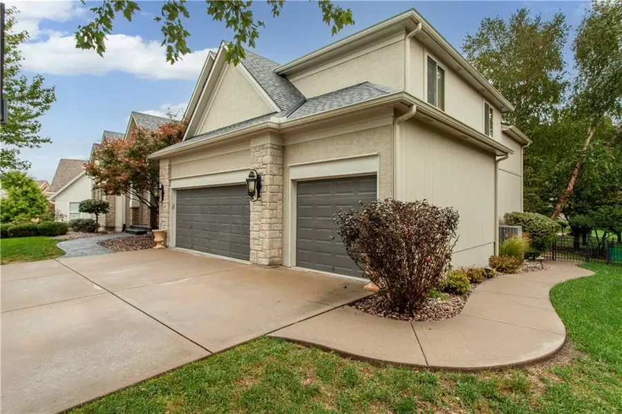205 SW Lewis Court, Lees Summit, MO 64081 - #3