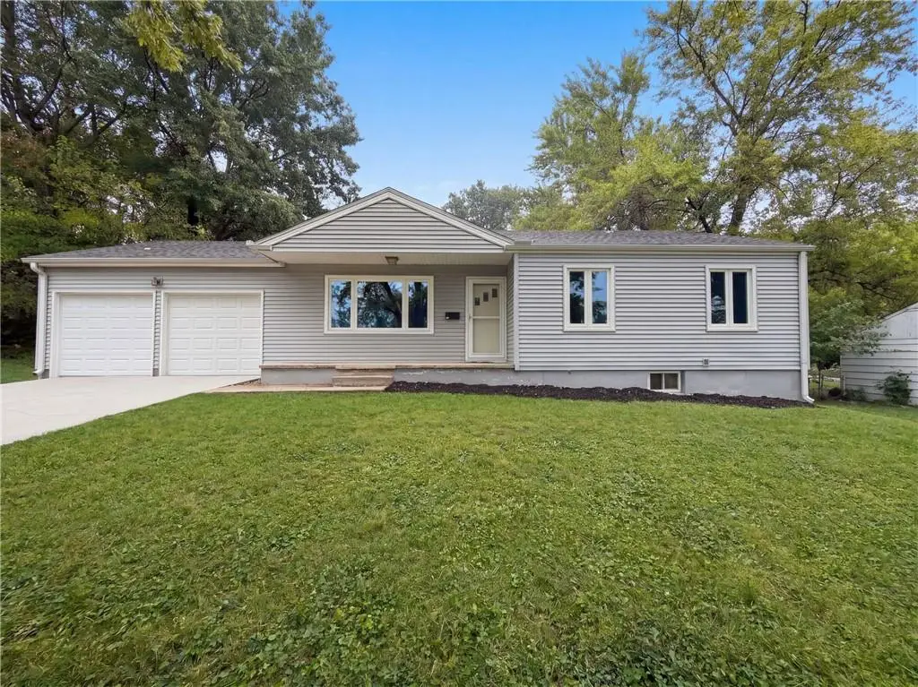 11214 E 48th Street, Kansas City, MO 64133 - #1