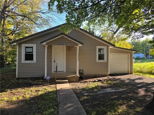 342 E 6th Avenue, Garnett, KS 66032