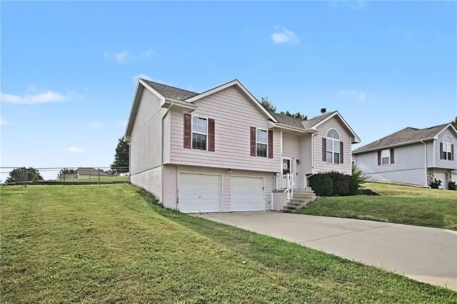 18713 Primrose Street, Smithville, MO 64089 - #3