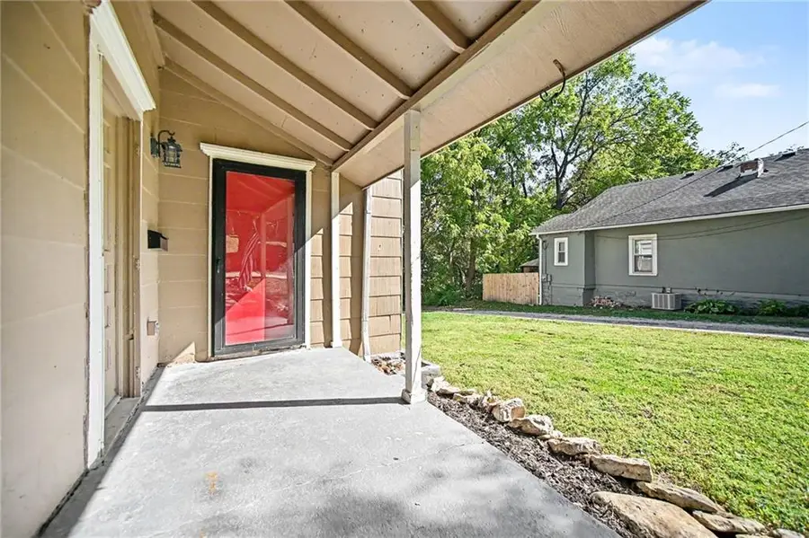 303 N Morse Avenue, Liberty, MO 64068 - #3