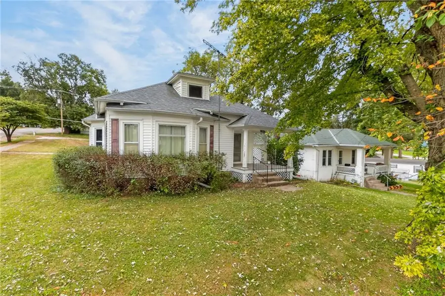 236 Seneca Street N, Troy, KS 66087 - #3