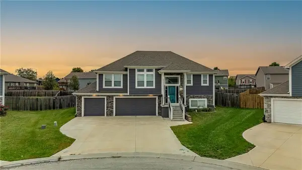 1907 N 162nd Terrace, Basehor, KS 66007