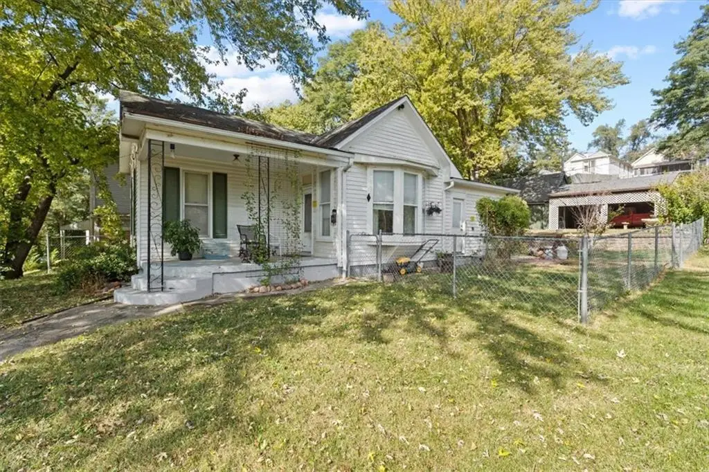 1811 Pacific Street, Saint Joseph, MO 64503 - #1