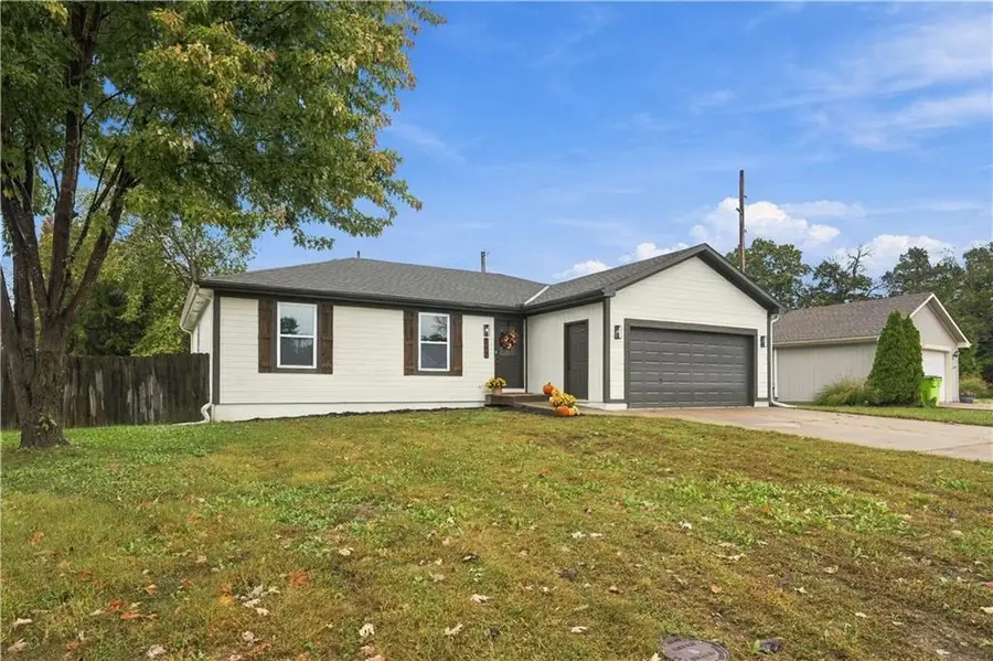 106 Trinity Circle, Harrisonville, MO 64701 - #2