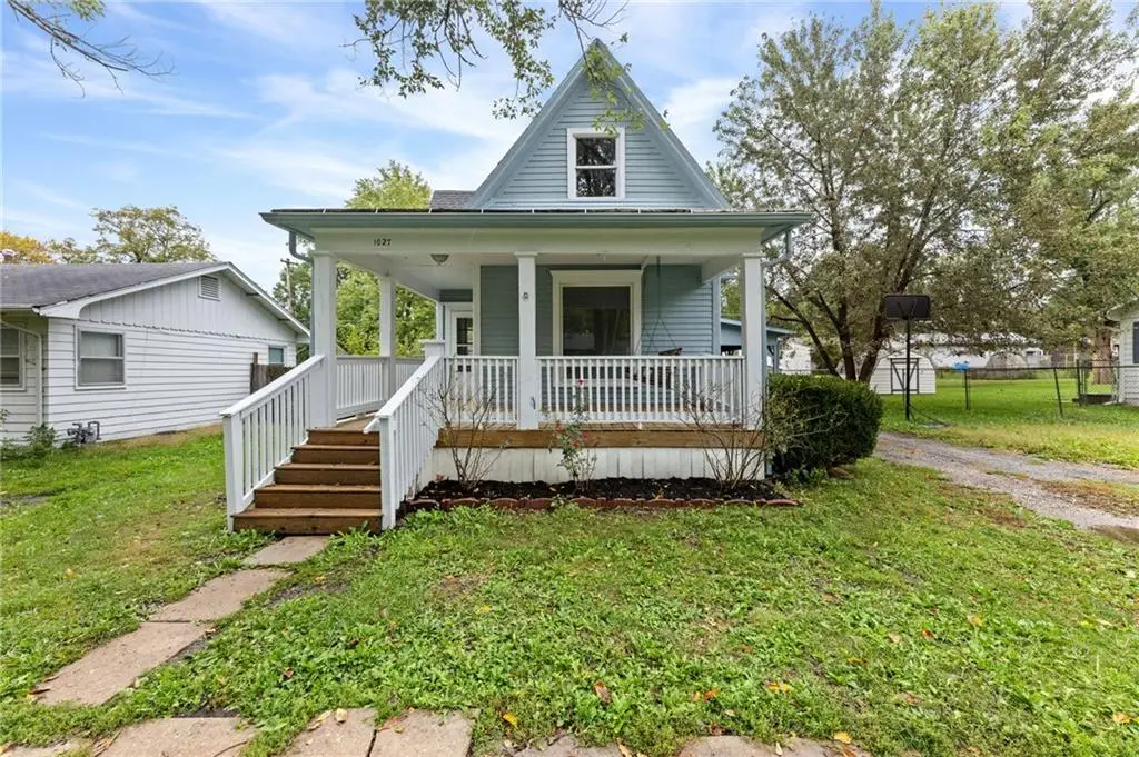 1027 N Mulberry Street, Ottawa, KS 66067 - #1