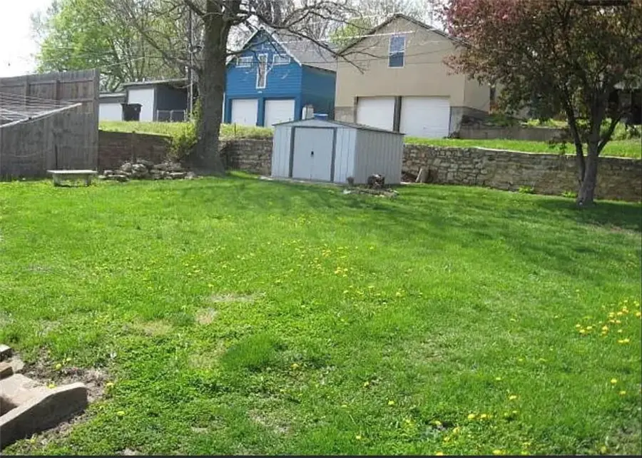 1720 Savannah Avenue, Saint Joseph, MO 64505 - #3
