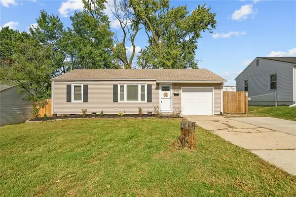 2404 NE 60th Street, Gladstone, MO 64118