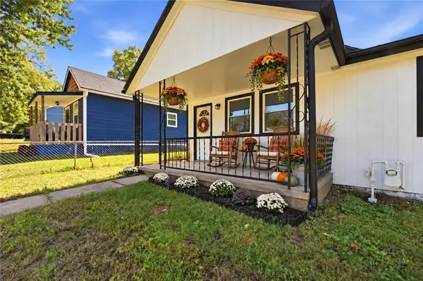 817 Pawnee Street, Leavenworth, KS 66048