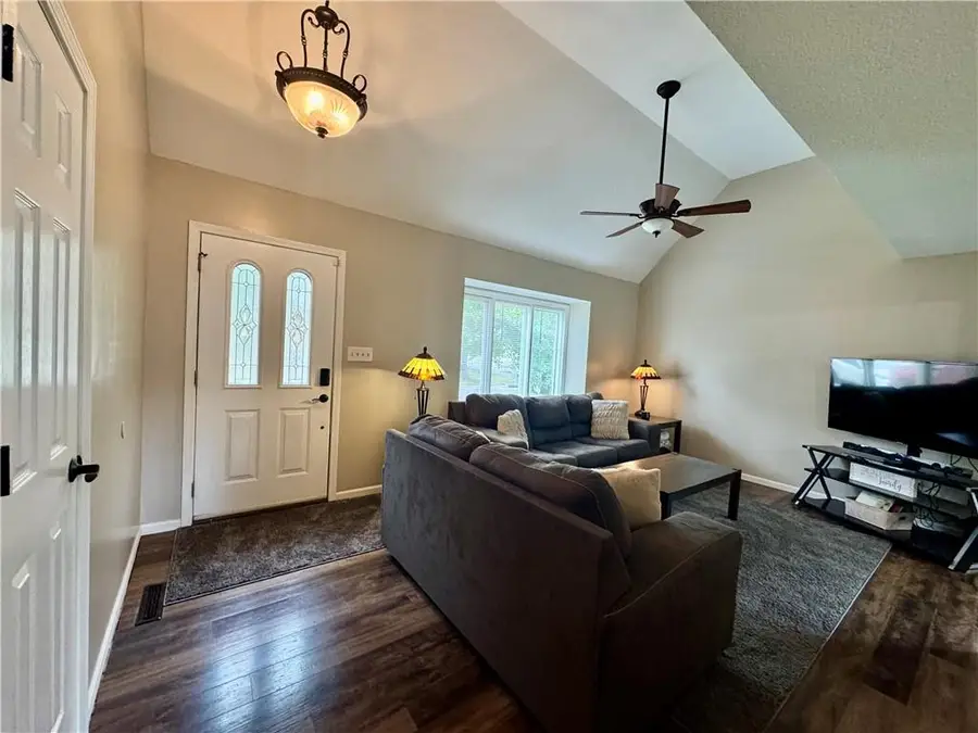 128 SW 26th Street, Blue Springs, MO 64015 - #3