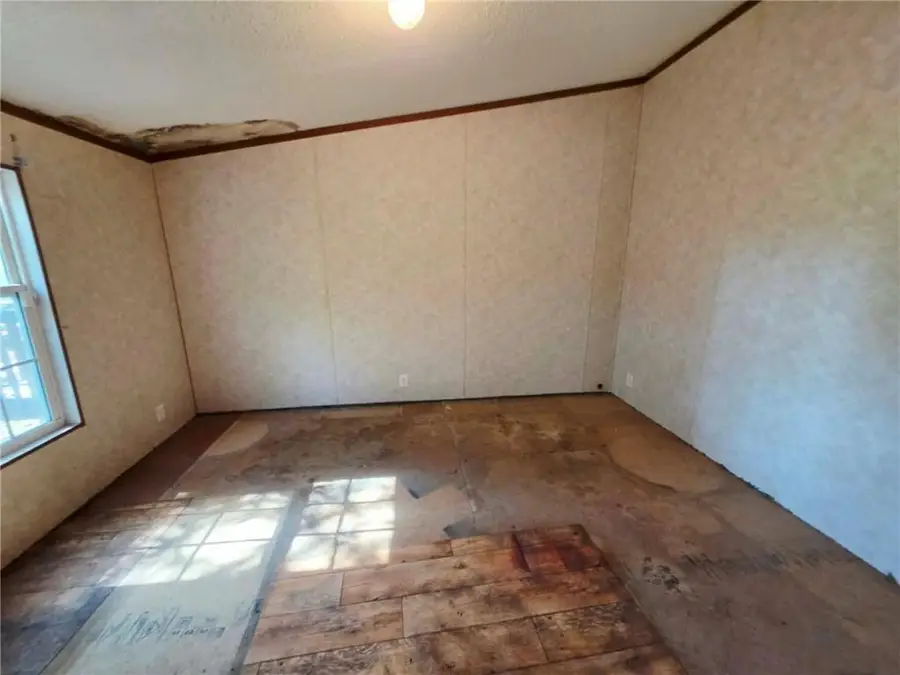 25 Mine Creek Circle, Mound City, KS 66056 - #2