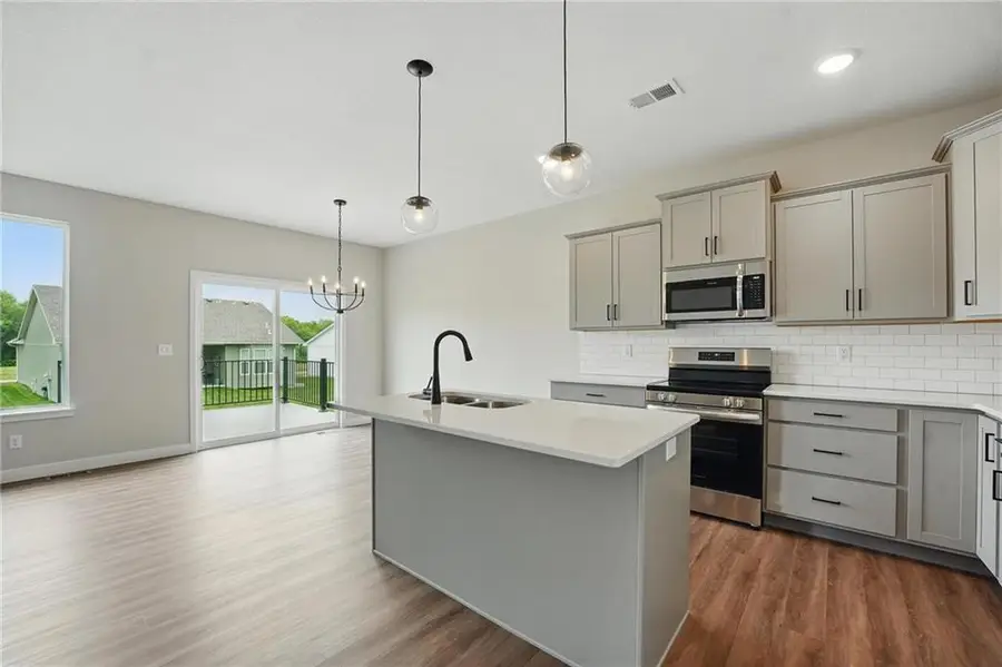 27016 E Olive Drive, Lees Summit, MO 64086 - #3