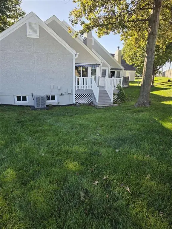 9704 N Locust Drive, Kansas City, MO 64155 - #3