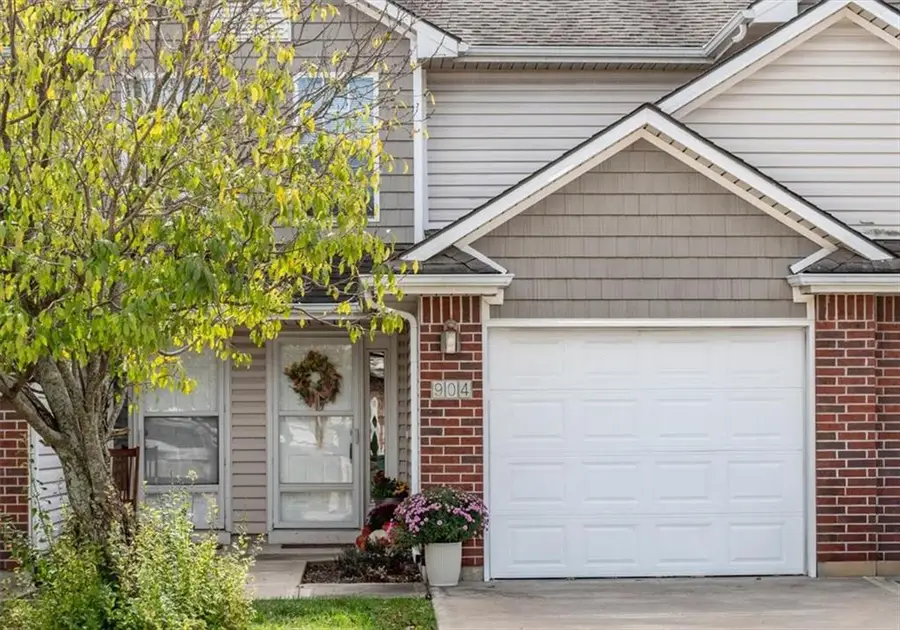 904 SW Peach Tree Lane, Blue Springs, MO 64064 - #3