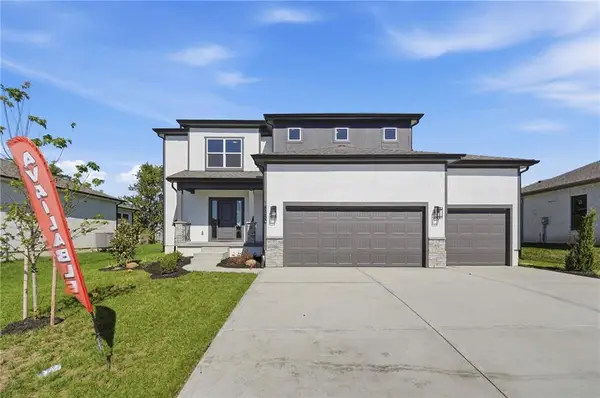 18550 W 195th Street, Spring Hill, KS 66083