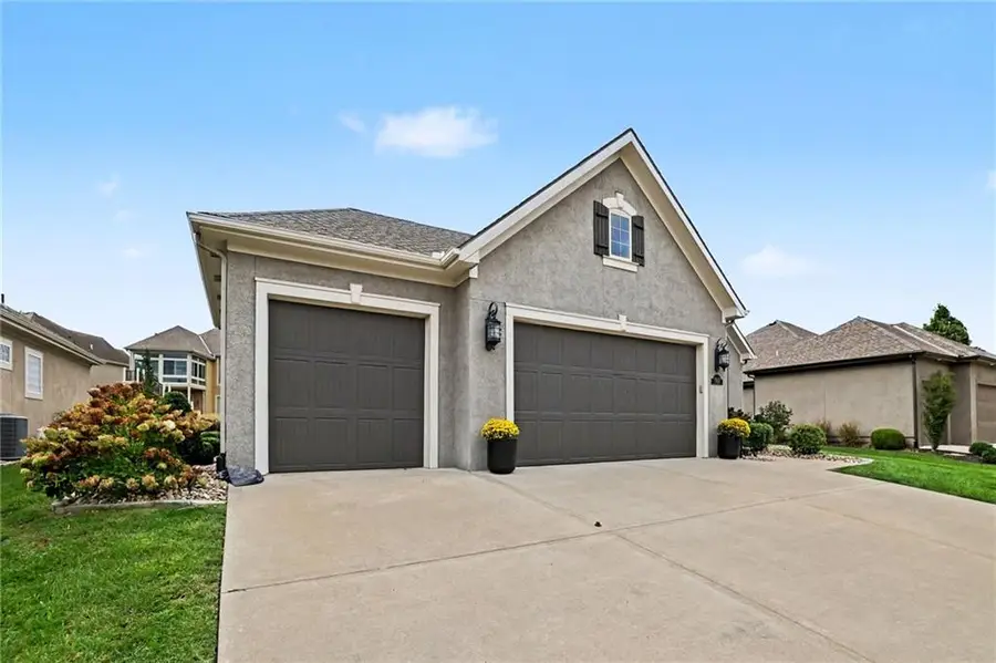 1911 NE 101st Street, Kansas City, MO 64155 - #3