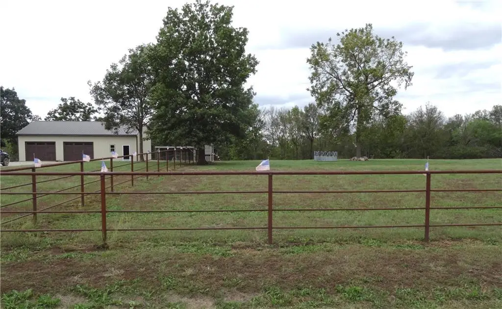 497 Se Rattle Snake Hill Road, Butler, MO 64730 - #1