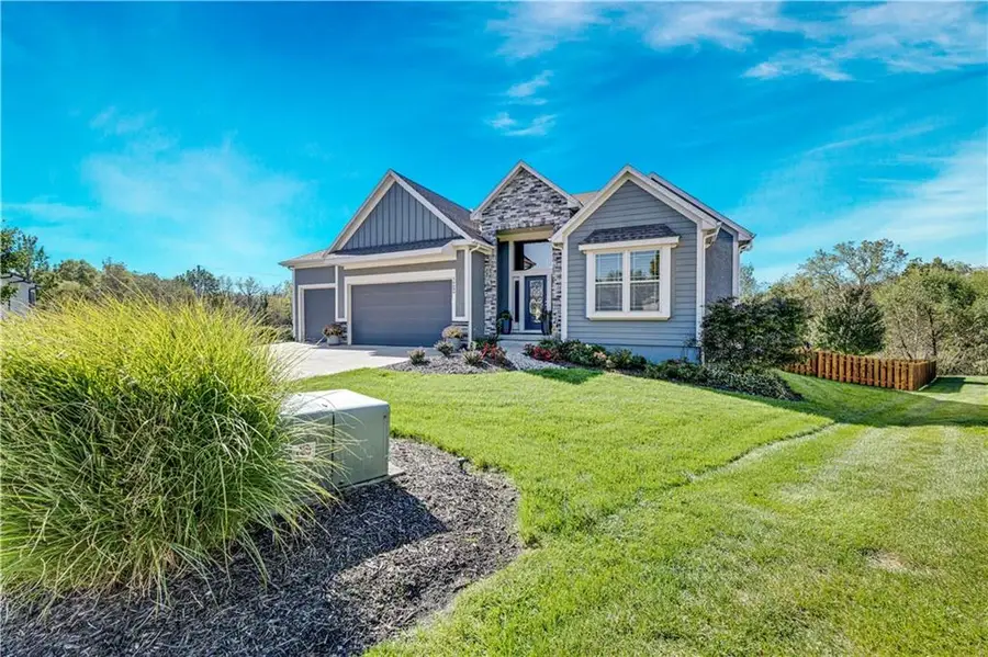 16680 S Kaw Street, Olathe, KS 66062 - #2