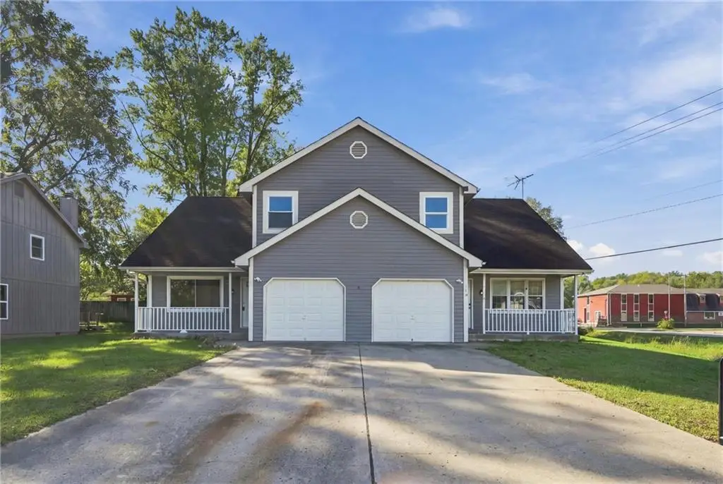 307A E Main Street, Smithville, MO 64089 - #1