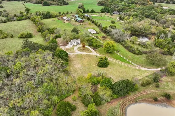 26 SW 365th Road, Warrensburg, MO 64093