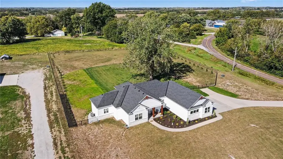 19920 NE F Highway, Smithville, MO 64089 - #2