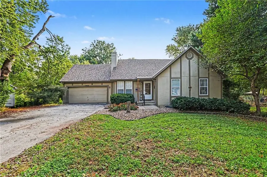 17405 Montgall Drive, Belton, MO 64012 - #3
