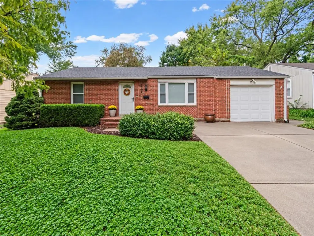 7022 Beverly Street, Overland Park, KS 66204 - #1