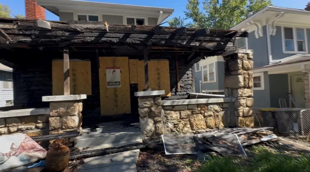 5043 Agnes Avenue, Kansas City, MO 64130 - #1